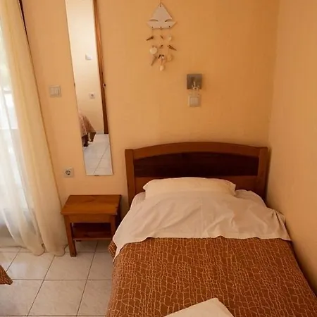 Haus Valasakis *